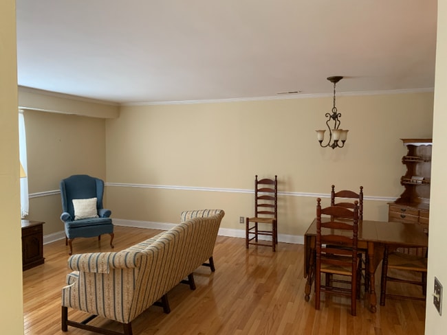 Building Photo - 147 E 3rd St