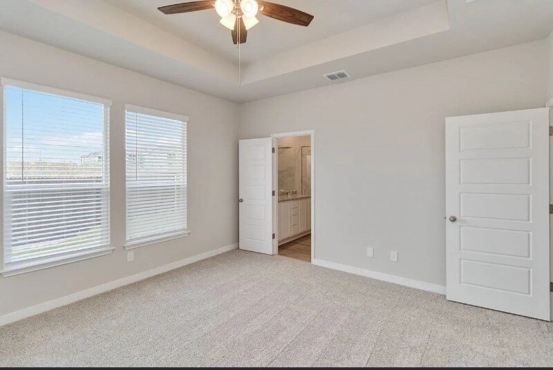 Building Photo - 222 Nespral Dr