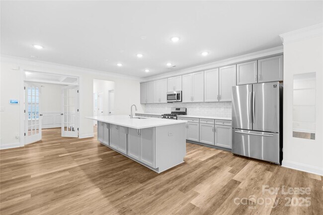 Building Photo - 2321 Creekmere Ln