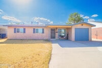 Building Photo - 451 Borrett St