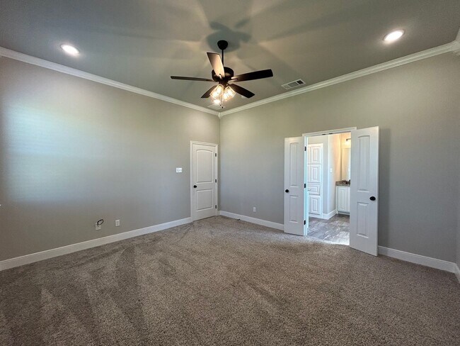 Building Photo - Azle Texas Homes For Rent "Azle ISD"
