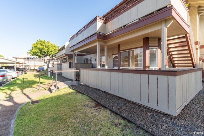 Building Photo - Palm Court, $2645, 2br/2ba Townhouse w/2 p...