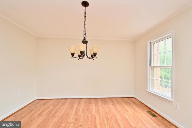 Building Photo - 8991 Omega Ct