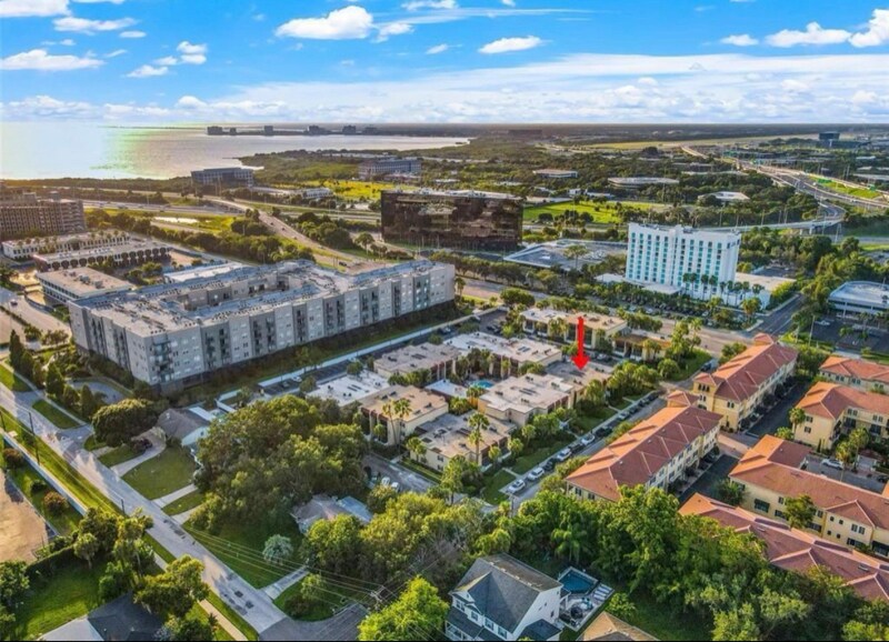 Building Photo - 105 S Obrien St