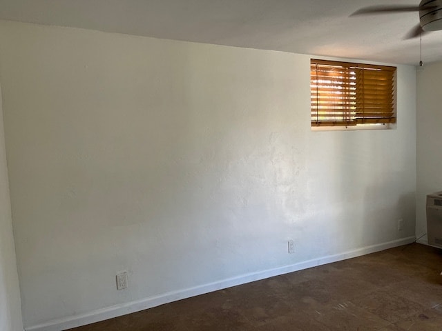 living room - 625 W Maple St