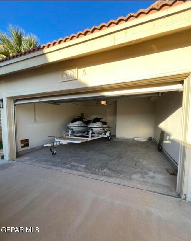 Building Photo - 206 Vic Clark Ct