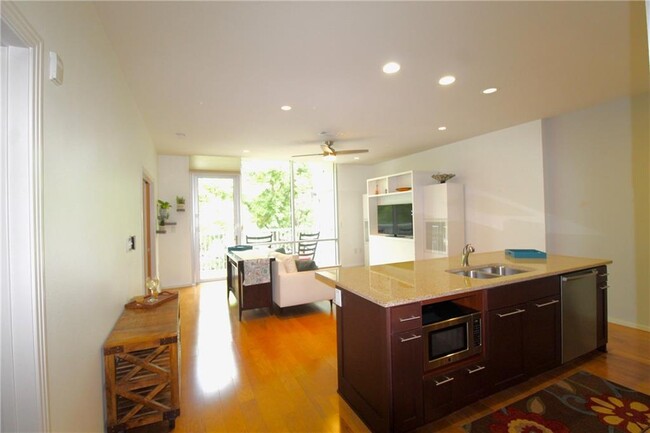 Building Photo - 1600 Barton Springs Rd