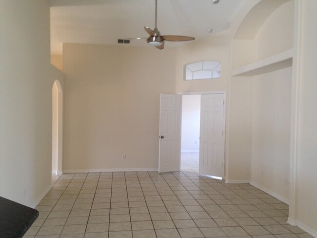 Building Photo - 138 Pin Oak Pl