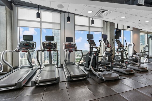 Building Photo - 415 Church St