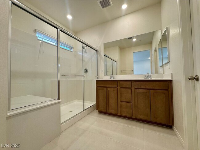 Building Photo - 639 La Vis Acrs Ln