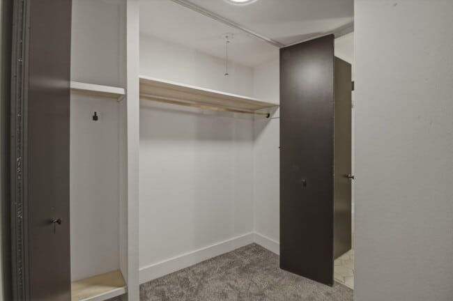 Building Photo - 1030 N State St