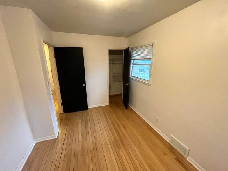 Building Photo - 3937 N 98th St