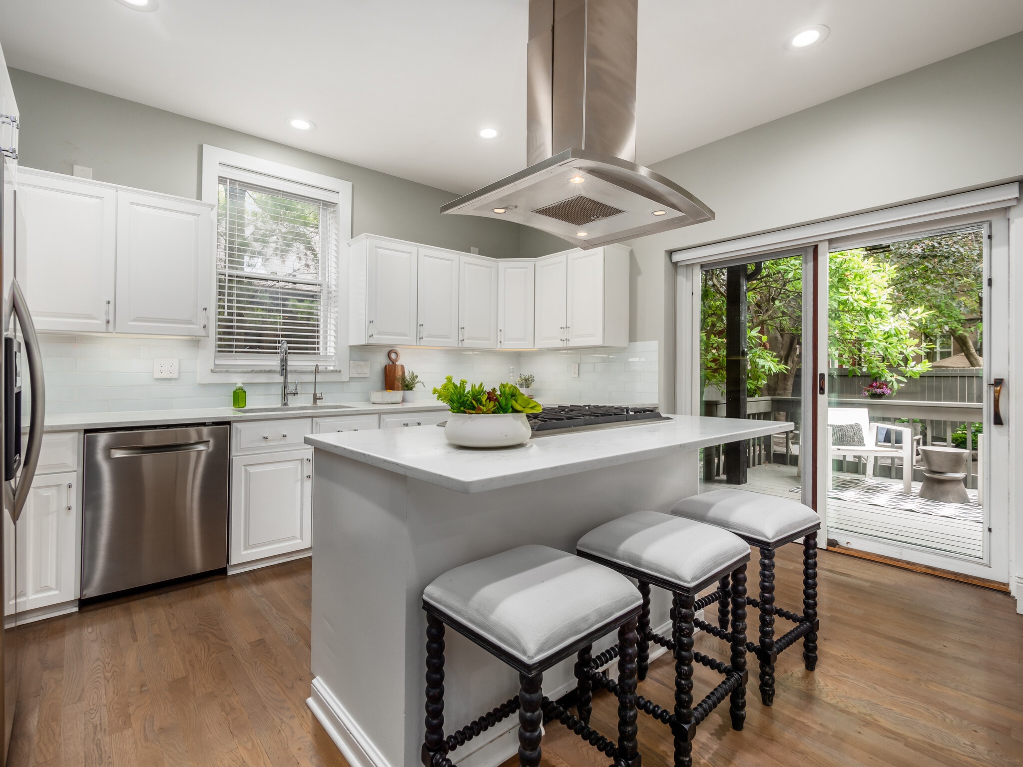 Kitchen - 926 City Park Ave