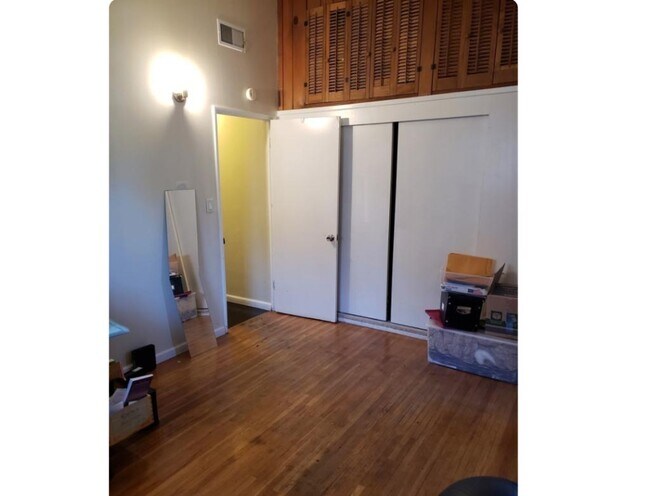 Building Photo - 44015 Heaton Ave