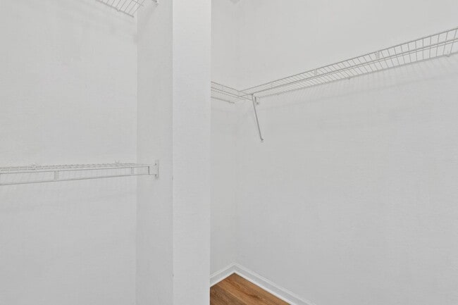 Building Photo - 410 S Villa San Marco Dr