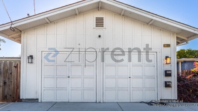 Building Photo - 1339 Camellia Dr