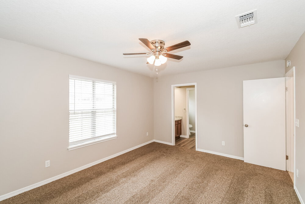 Building Photo - 8476 Allwine Ct