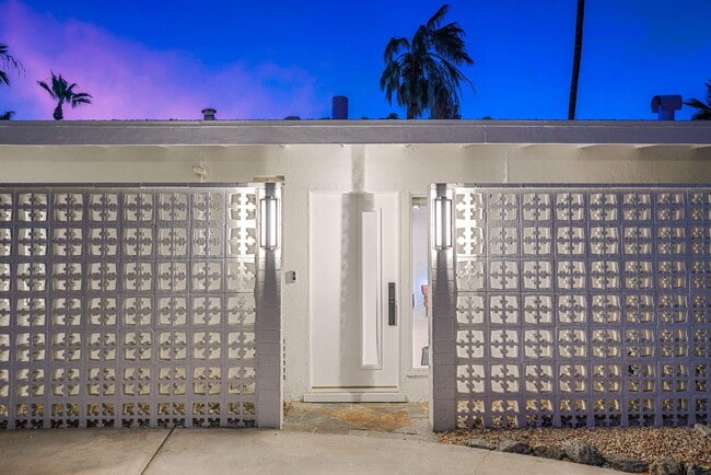 Building Photo - 38951 Bel Air Dr