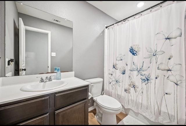 Building Photo - 900 Sapphire Dr