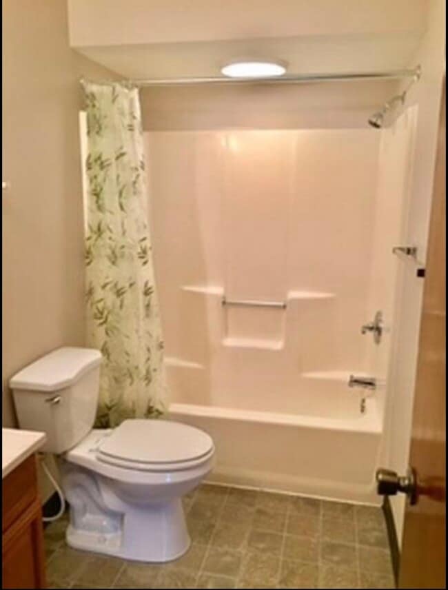 Building Photo - 2018 Northmoreland Blvd