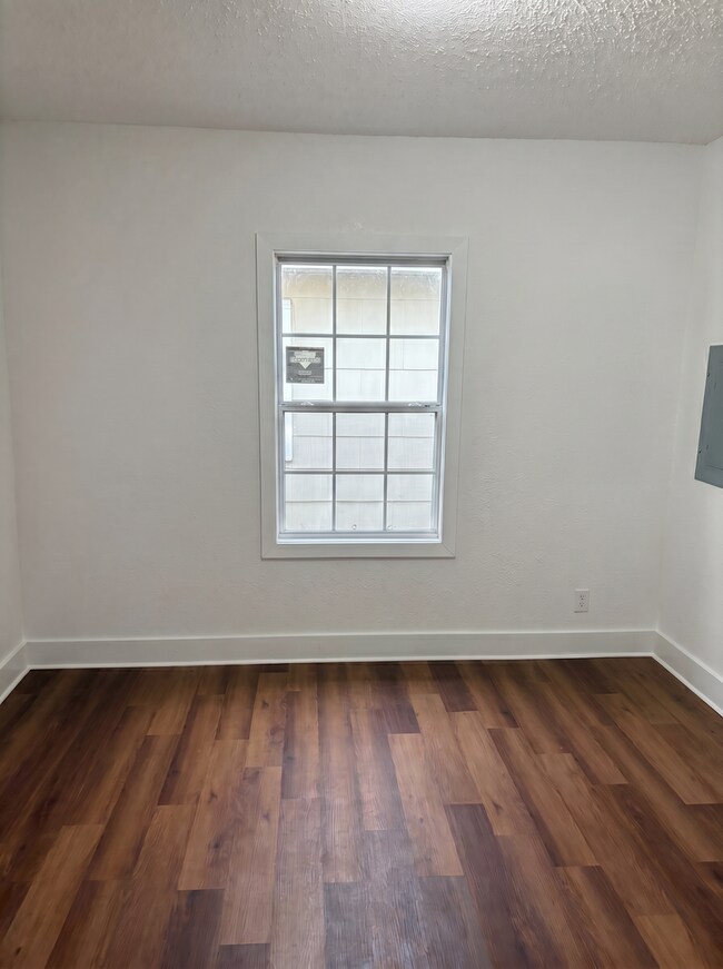 Building Photo - 1165 Cannon St