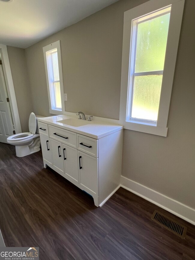 Building Photo - 2310 Hwy 42 S