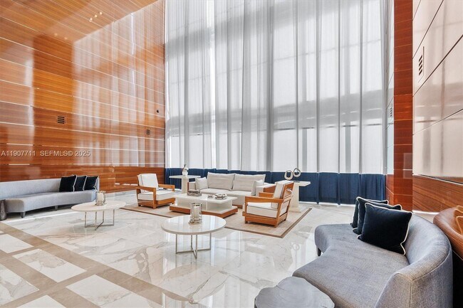 Building Photo - 17475 Collins Ave