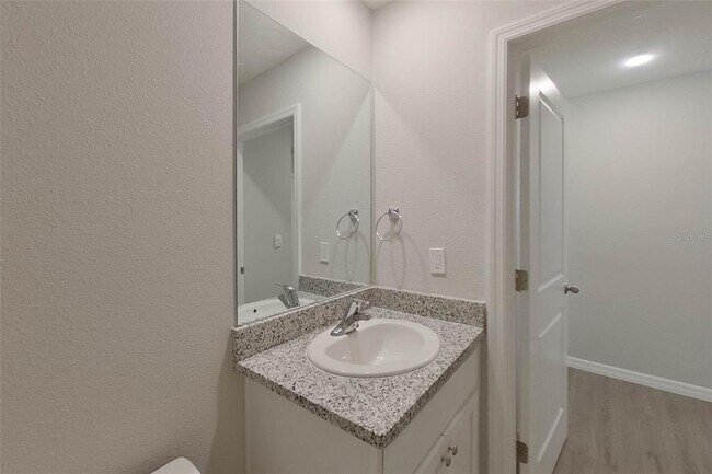 Building Photo - 8533 SW 43rd Ter