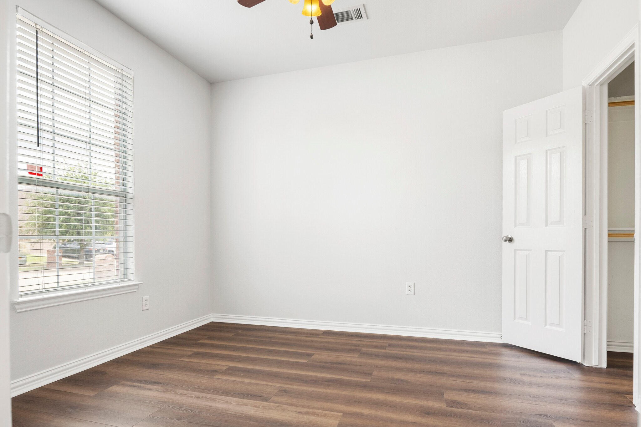 Bedroom 2 - 135 Springtree St