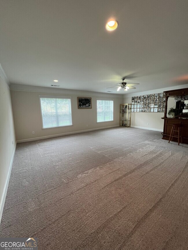 Building Photo - 6411 Hickory Springs Cir