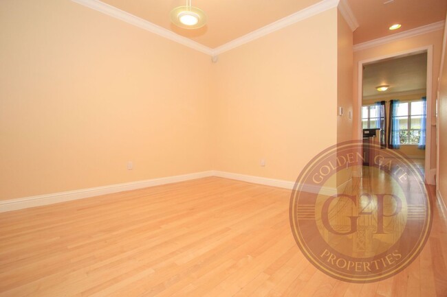 Building Photo - Twin Peaks - 2 BR, Office, 2.5 BA Townhome...