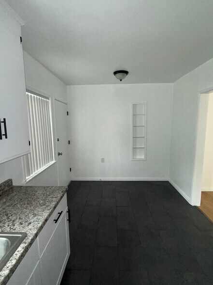 Building Photo - 6312 Overhill Dr