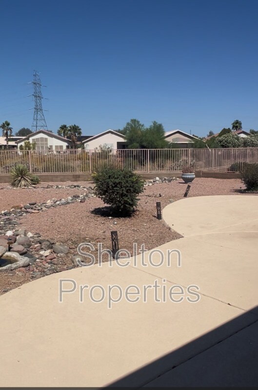 Building Photo - 19231 N Coyote Lakes Pkwy