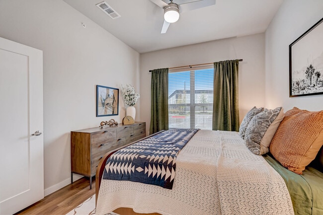 Building Photo - Ascend at the Parkway