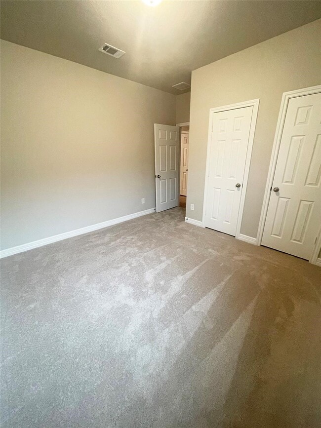 Building Photo - 13307 Rowan Grn Dr