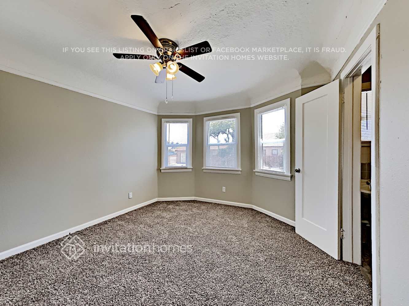 Building Photo - 2903 W 78th St