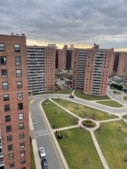 Building Photo - 6125 98th St
