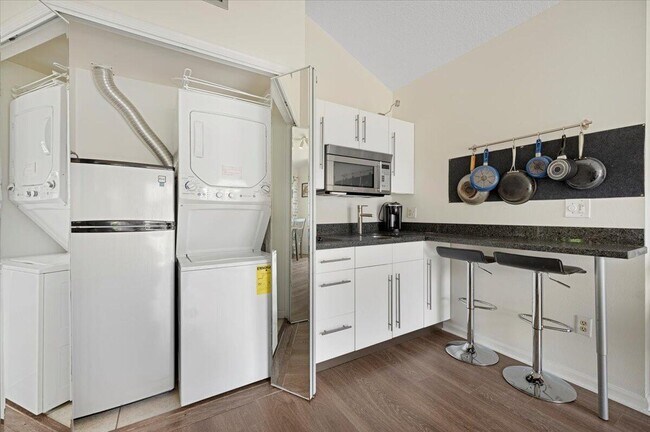 Building Photo - 11863 Wimbledon Cir