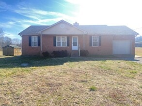 Building Photo - For Lease - 3 Bed, 2 Bath, 1232sqft Home o...