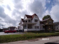 Building Photo - 214 N Park Ave