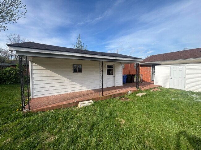 Building Photo - 1840 Costigan Dr