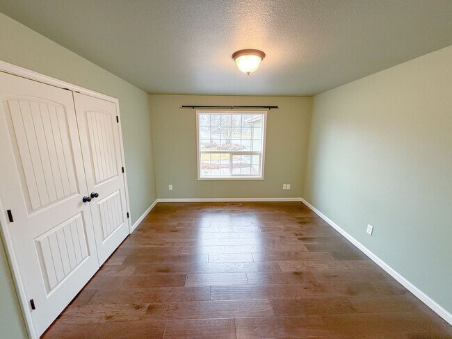 Building Photo - 4 Bedroom, 2 Bath in Pine Grove