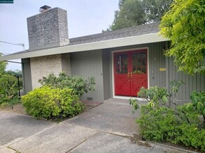 Building Photo - 29 Chapel Dr