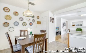 Building Photo - 3415 Canyon Maple