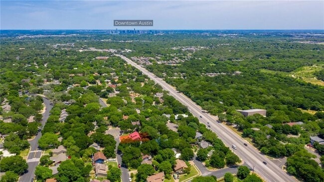 Building Photo - 8005 Hood Cir