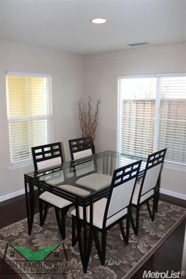 Building Photo - Springlake in Woodland