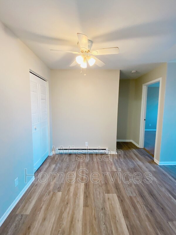 Building Photo - 203 Charleston Blvd