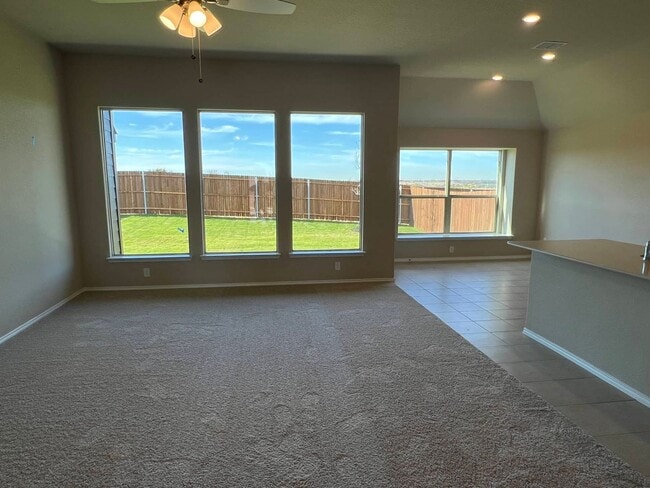Building Photo - Gorgeous House for rent in Cleburne !!