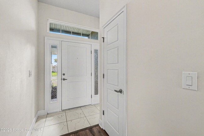 Building Photo - 2542 Pinwherry St NW