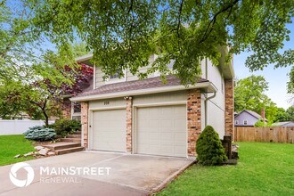 Building Photo - 209 S Montclaire Dr